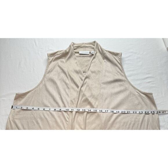 Susan Graver 1X Faux Suede Feel Vest Beige Large Zip Close Pockets New​ - Picture 6 of 11